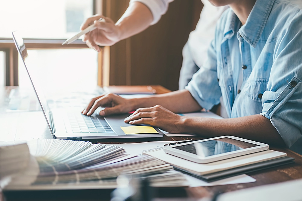 福岡のホームページ制作会社のWebaxisのWEBデザインイメージ画像