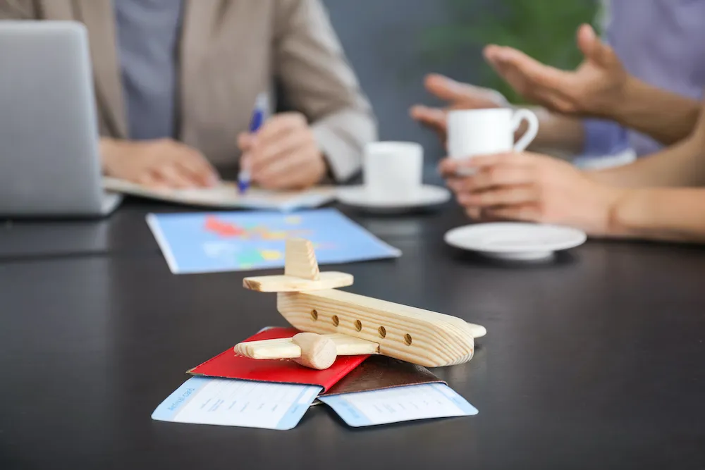 reQruの採用LPテンプレートページ1の会社の様子