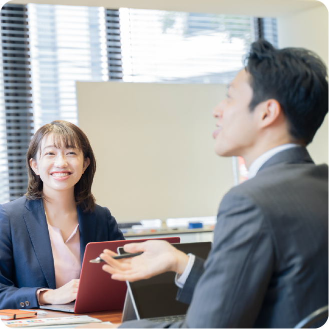 reQruの採用LPテンプレートページ2の無限スクロールサムネイル