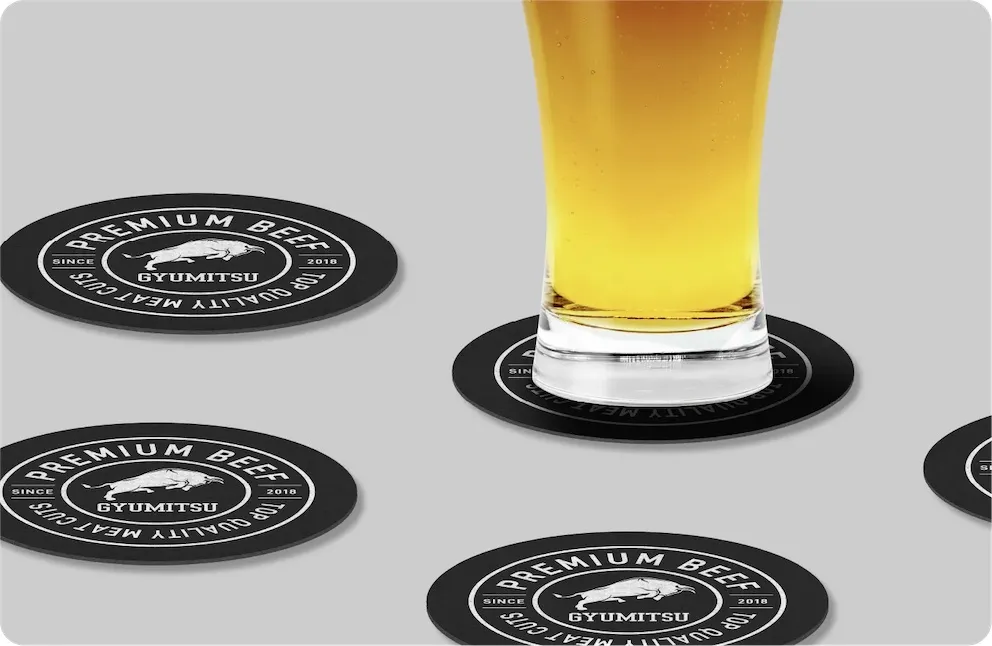 店舗の印象をアップする！ビールに合う黒白で統一されたおしゃれコースター制作