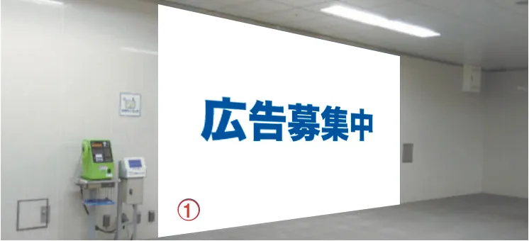 福岡の看板・福岡のデジタルサイネージ広告会社のイメージ福岡空港駅改札内壁面シート広告